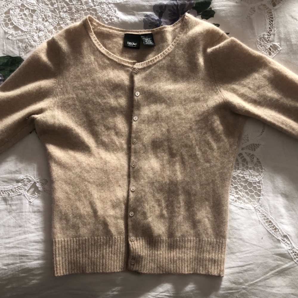 Mossimo 100% Cashmere cardigan tan/cream colored,size small great condition